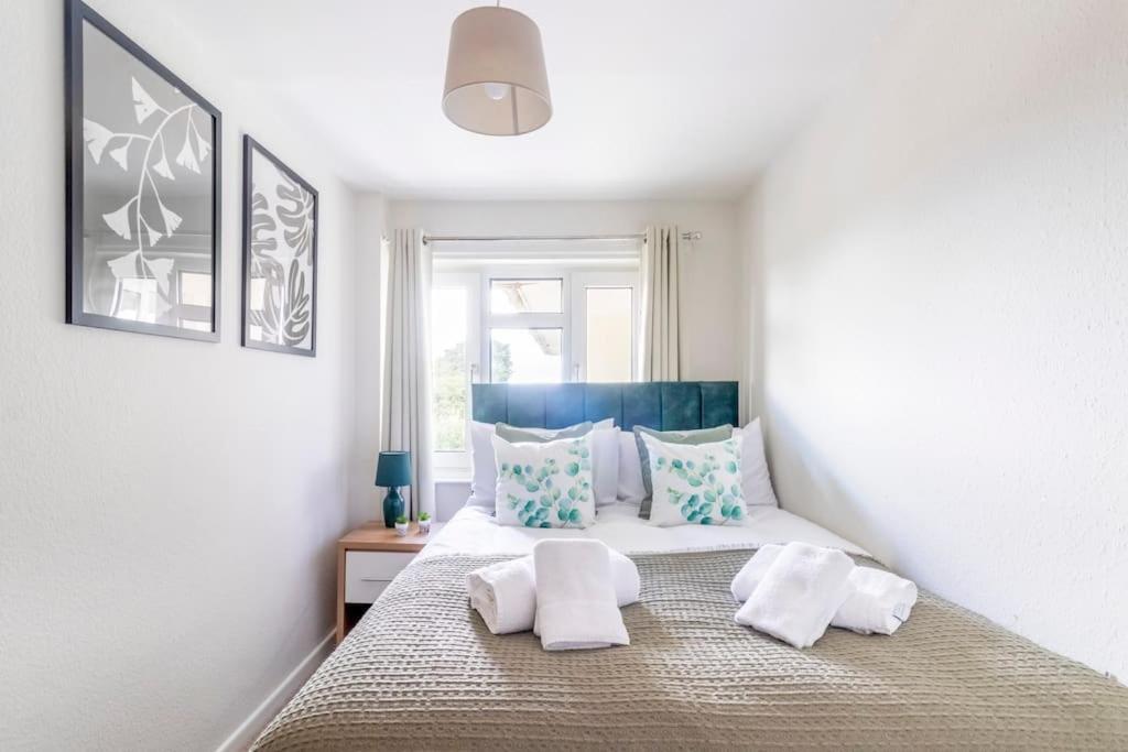 Panoramic Sea View Apartment Sleeps 4-Free Parking Bournemouth Kültér fotó